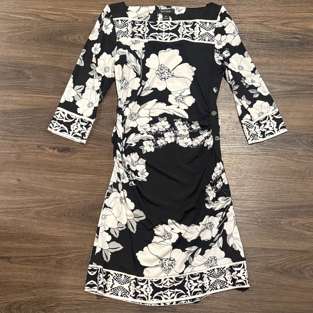 Black, Gray, and White Floral 3/4 Sleeve Dress Medium Square Neck